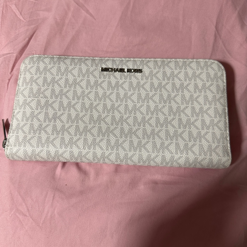 Michael Kors White MK Logo Zip Around Wallet with Gold Hardware